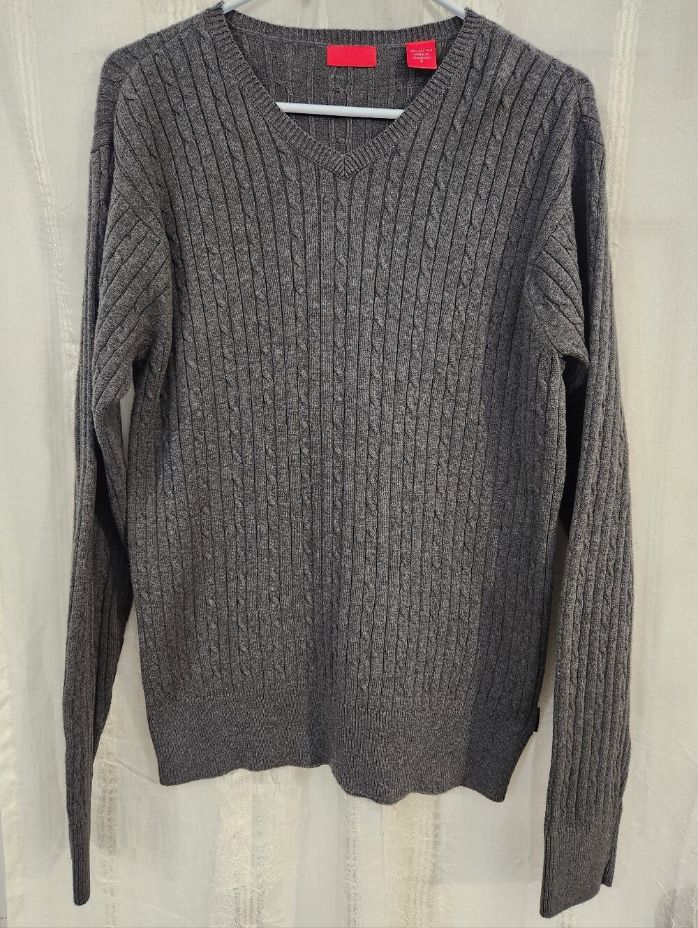 Izod Men's Gray V-Neck Cable Knit Sweater